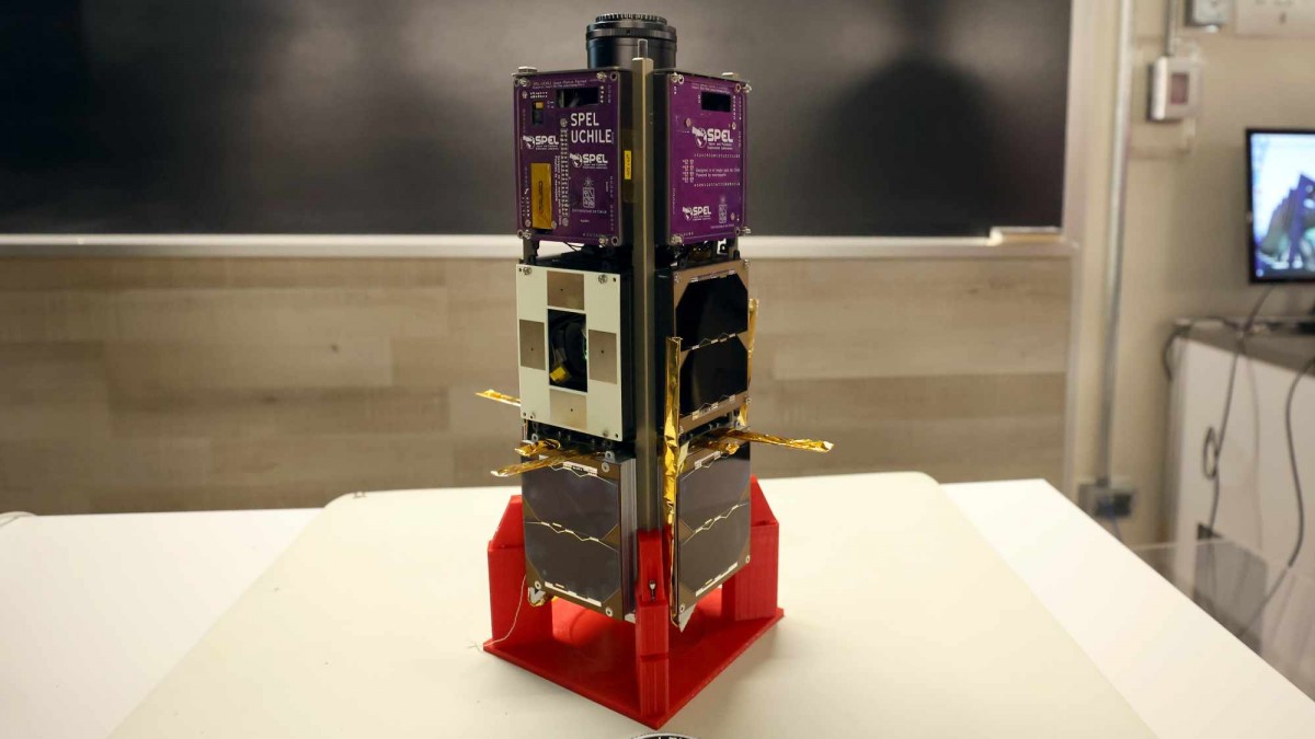 Chile lanza con éxito el nanosatélite SUCHAI-4: Dispositivo probará comunicaciones láser desde el espacio