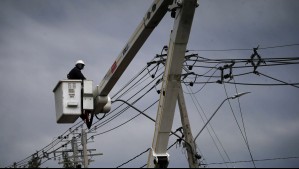 Cortes de luz en la RM este miércoles de 8 julio: Doce comunas estarán hasta siete horas sin suministro eléctrico