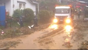 Sistema frontal inunda calles en Corral: Viviendas resultaron anegadas por intensas lluvias