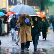 Dos jornadas de lluvias se podrían registrar durante la próxima semana en Santiago, de acuerdo al último pronóstico del tiempo entregado por el Instituto Meteorológico de Noruega.