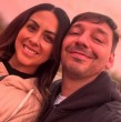 Karina León, pareja de Rodrigo Gallina Avilés, renunció a su trabajo como azafata para cuidar a su hija Martina. Explicó cómo tomó la decisión y cuáles son sus planes a futuro.