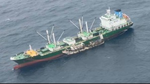 Armada vigila masiva flota de 370 buques chinos en cercanías del mar territorial chileno: Pescan el llamado 'calamar rojo'