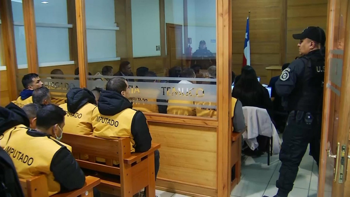 Todo era coordinado desde Santiago 1: Formalizan a 38 imputados vinculados a una facción del Tren de Aragua en Temuco