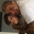 Esai era apenas un niño, pero hoy reapareció en el podcast de su padre, DJ Méndez, mostrando un radical cambio de look y compartiendo inéditos recuerdos de las grabaciones.