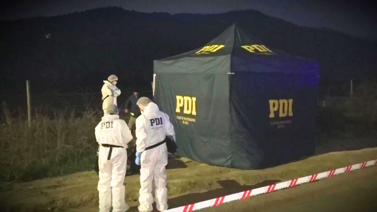 Logran detener a dos personas por crimen de hombre que fue descuartizado y quemado en Curacaví