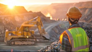 Con sueldos sobre los $5 millones: ¿Qué tipo de trabajadores son los más buscados por las mineras hoy?