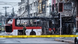 Confirman 5 fallecidos tras choque entre bus de Red Movilidad y vehículo menor: Provocó grave incendio en barrio Franklin
