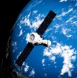 Conoce detalles sobre el proyecto encabezado por Estados Unidos que involucra un satélite espejo capaz de reflejar la luz solar. Esto permitiría ilimunar la Tierra durante la noche, lo que ha generado polémica.