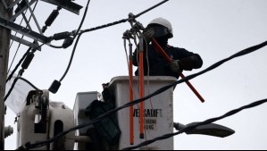 Cortes de luz para este miércoles 15 de julio: Revisa las 15 comunas de la RM que tendrán interrupciones del servicio