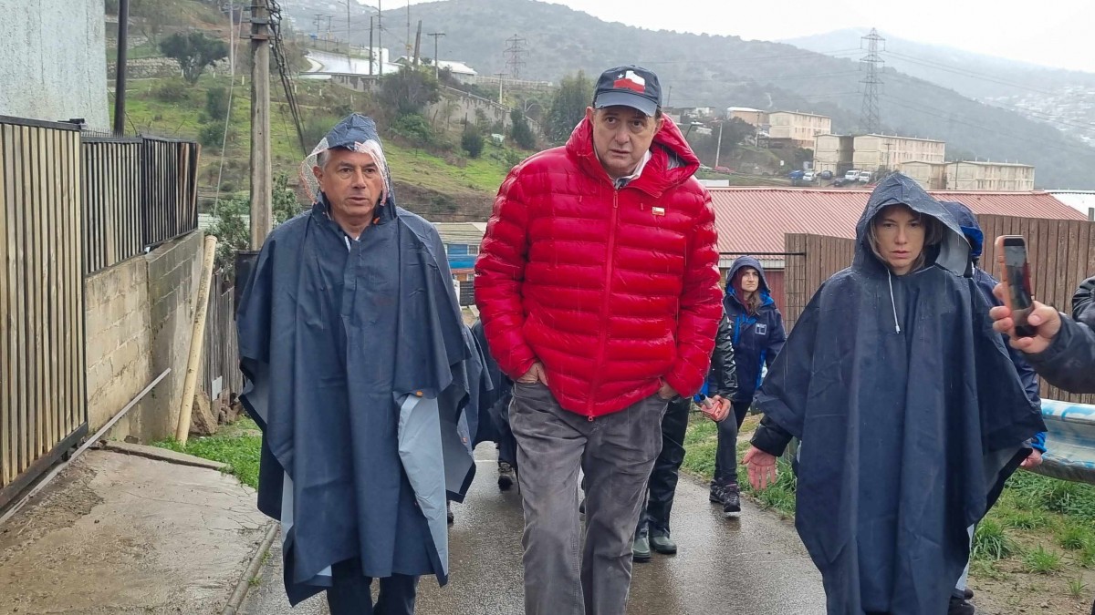 'Usted construyó casas con fallas': El duro cruce entre el ministro Poduje y abogado de constructora en Viña del Mar
