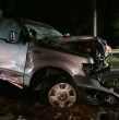 Una compleja situación se registró la noche de este jueves en la Ruta 78 a la altura del kilómetro 40, en la comuna de Talagante, donde dos accidentes ocurridos de forma simultánea dejaron a cuatro personas lesionadas.