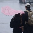 La Dirección del Trabajo recordó cuáles son los derechos de los trabajadores ante el sistema frontal y aclaró qué ocurre si no puedes llegar a tu trabajo por las condiciones climáticas. Revisa los detalles.
