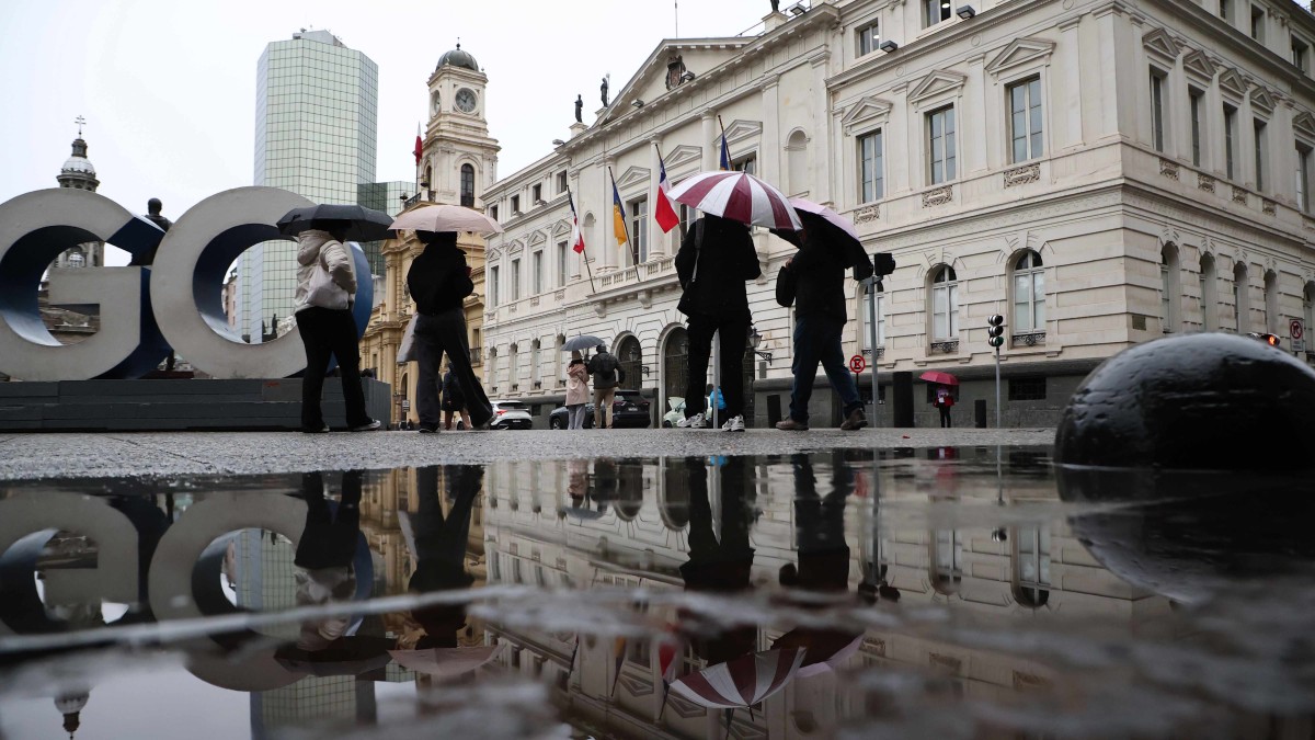 Santiago vive su julio más lluvioso en 20 años: En solo dos días ya superó el promedio histórico del mes