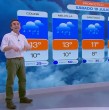 El sistema frontal continuará afectando a la zona centro durante la jornada de este sábado, aunque con una disminución de la intensidad de las precipitaciones respecto a las registradas durante este viernes en la capital.