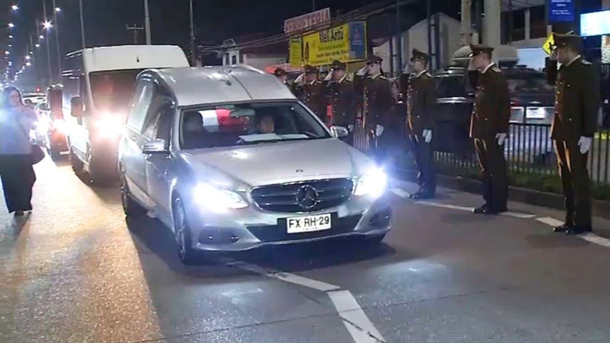 Con honores: Féretro del cabo 1° Marco Cosme llegó a Temuco tras su muerte en Los Ríos