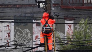 Cortes de luz por sistema frontal: Más de 370 mil clientes están sin suministro eléctrico a nivel nacional