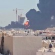 Estados Unidos bombardeó objetivos en Irán tras la muerte de dos militares estadounidenses en Jordania. Teherán respondió con drones contra bases de EE.UU. en Kuwait, elevando la tensión y el riesgo de una mayor escalada en Medio Oriente.