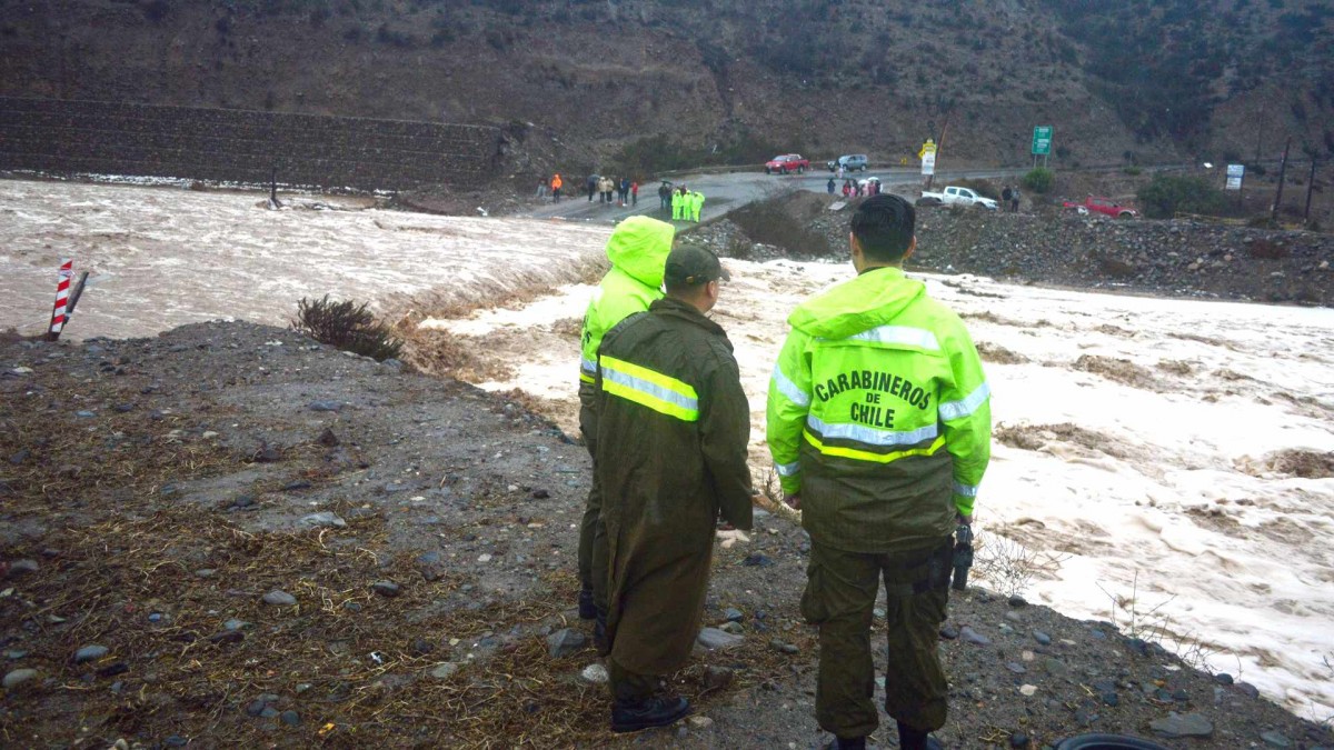 Sistema frontal deja cinco fallecidos y miles de damnificados Sistema frontal deja cinco fallecidos y miles de damnificados