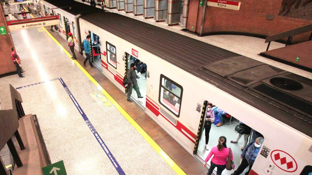 Metro de Santiago cierra cuatro estaciones de la Línea 1
