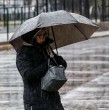 Conoce detalles sobre el sexto sistema frontal que se aproxima a Chile. El evento alcanzaría a llegar a Santiago, pero de manera débil, aunque más para el sur se esperan lluvias intensas, además de viento.