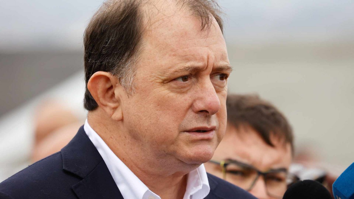 'Hemos tenido que lidiar con eso': Poduje responde a manifestantes y acusa a exministro Grau de eliminar 20 mil subsidios