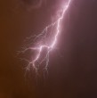 La Dirección Meteorológica de Chile (DMC) emitió un aviso por el probable desarrollo de nubes convectivas con características tornádicas en sectores de dos regiones del sur del país.