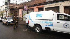 Encuentran hombre fallecido en plena vía pública del Barrio Franklin en Santiago
