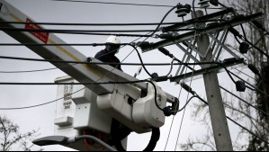 Hasta 8 horas sin luz: Estas son todas las comunas con interrupción de servicio este lunes en la RM