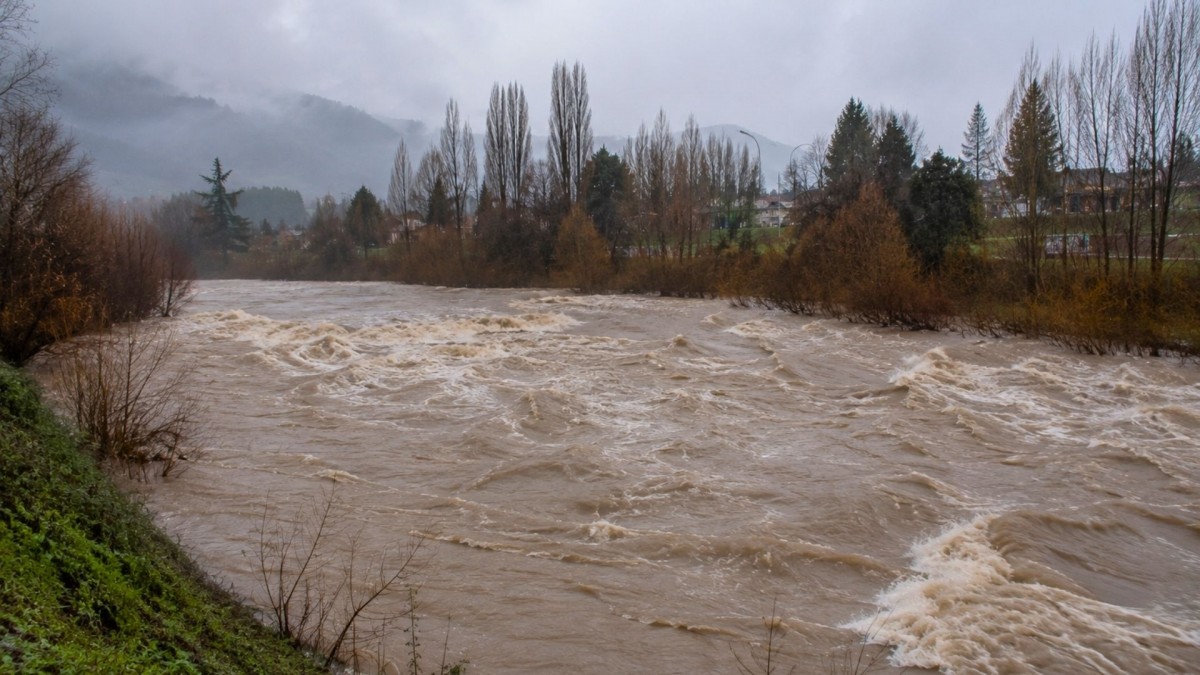 Declaran Alerta Roja en la región del Maule y en tres comunas del Biobío por desborde de ríos