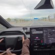 Naya Fácil volvió a generar polémica luego de compartir un video en el que aparece conduciendo su Tesla Cybertruck a más de 200 km/h en una carretera. ¡Detalles!