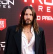Un documental de la BBC reúne los testimonios de cuatro mujeres que acusan a Jared Leto de presuntos delitos sexuales cuando eran adolescentes. El actor no respondió a las nuevas denuncias.