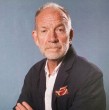 Murió Tom Chadbon a los 80 años. El actor británico participó en Juego de Tronos, Doctor Who, Peep Show y Casino Royale. Fantom Films confirmó su fallecimiento.