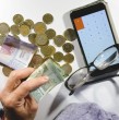 La PGU puede ser suspendida o incluso terminar si los beneficiarios dejan de cumplir ciertos requisitos. Revisa cuáles son las causales que considera el IPS y cómo evitar perder el aporte.