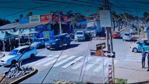 Registro de cámara de seguridad muestra el momento en que camión causó el choque fuera de feria de Cartagena