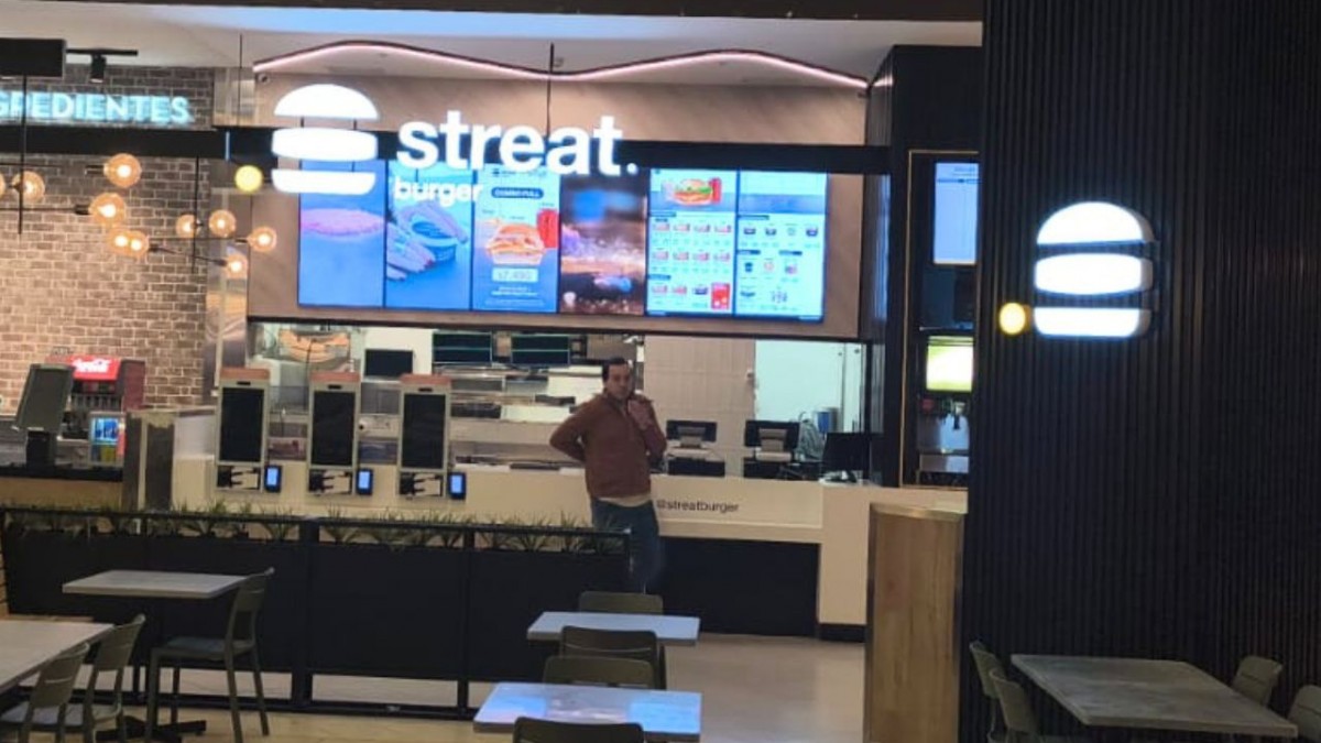 Cadena de comida rápida se expande y abre su primer local en Concepción