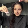 Ignacia Antonia reveló la importante caída de cabello que sufrió tras convertirse en madre. Especialistas explican por qué ocurre este cambio en el postparto, cuánto dura y qué consejos seguir para cuidar la salud capilar.