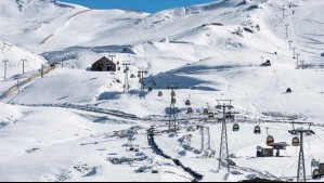 Rescatan a turista estadounidense que se perdió mientras esquiaba en Valle Nevado