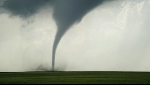 'Inestabilidad atmosférica': Emiten aviso por probables tornados en 3 regiones este fin de semana