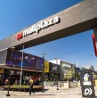 Mallplaza anunció un acuerdo para adquirir ocho centros comerciales en Colombia en una operación de 376 millones de dólares. Conoce cómo cambiará su presencia en la región.