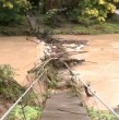 Más de 11 familias se encuentran completamente aisladas en un sector rural de la comuna de Quillón, región de Ñuble, luego de que la crecida del estero Coyanco destruyera el puente colgante que las comunica con otros sectores poblados. ¡Detalles!