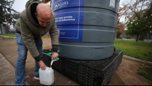 Hasta 8 horas sin servicio: Anuncian corte de agua en dos comunas de la Región Metropolitana