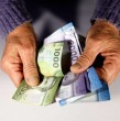 Conoce cuáles son los requisitos, las fechas y los montos clave del Aguinaldo de Fiestas Patrias 2026 para pensionados del IPS, AFP y trabajadores del sector público.