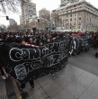 Una nueva jornada de movilización protagonizan este martes estudiantes secundarios de liceos emblemáticos de la Región Metropolitana, para expresar su rechazo al proyecto de Reconstrucción impulsado por el Gobierno.