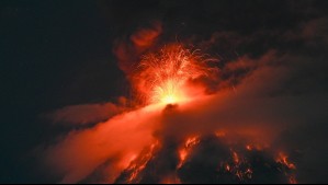 Autoridades de Guatemala declaran alerta por fuerte erupción del volcán de Fuego y ordenan evacuaciones