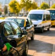 El Bono a Transportistas entrega $100 mil mensuales para la compra de combustible. Revisa cuántos pagos restan durante 2026, quiénes pueden acceder al beneficio y hasta cuándo está abierta la postulación.