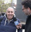 Karim Butte estaba despachando este martes desde las afueras del Metro Santa Isabel, cuando de pronto se encontró con Chechito, quien se volvió viral hace un tiempo por su participación en un programa de amor.