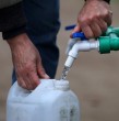 Aguas Andinas confirmó cortes de agua programados para este jueves 6 de agosto en 5 comunas de la RM. Conoce los horarios y los sectores afectados por las interrupciones.