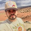 El creador de contenido César Gastélum fue asesinado a tiros durante un directo en Culiacán, Sinaloa. Autoridades investigan el ataque ocurrido en Tres Ríos. La policia investiga las motivaciones del crimen.