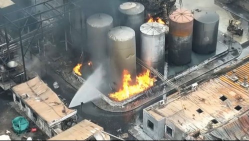 Gigantesco incendio en Quilicura: Fuego está circunscrito y piden el cierre de la empresa Panimex