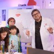 Este jueves se hizo el lanzamiento oficial de la campaña para la Teletón 2026 con un divertido sketch protagonizado por Lucho Slimming y Chico Eléctrico. Revisa el registro que incluyó a Don Francisco convertido en IA.